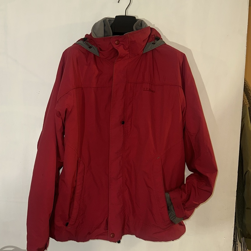 L.L. Bean Men's Red Jacket - Picture 6 of 6